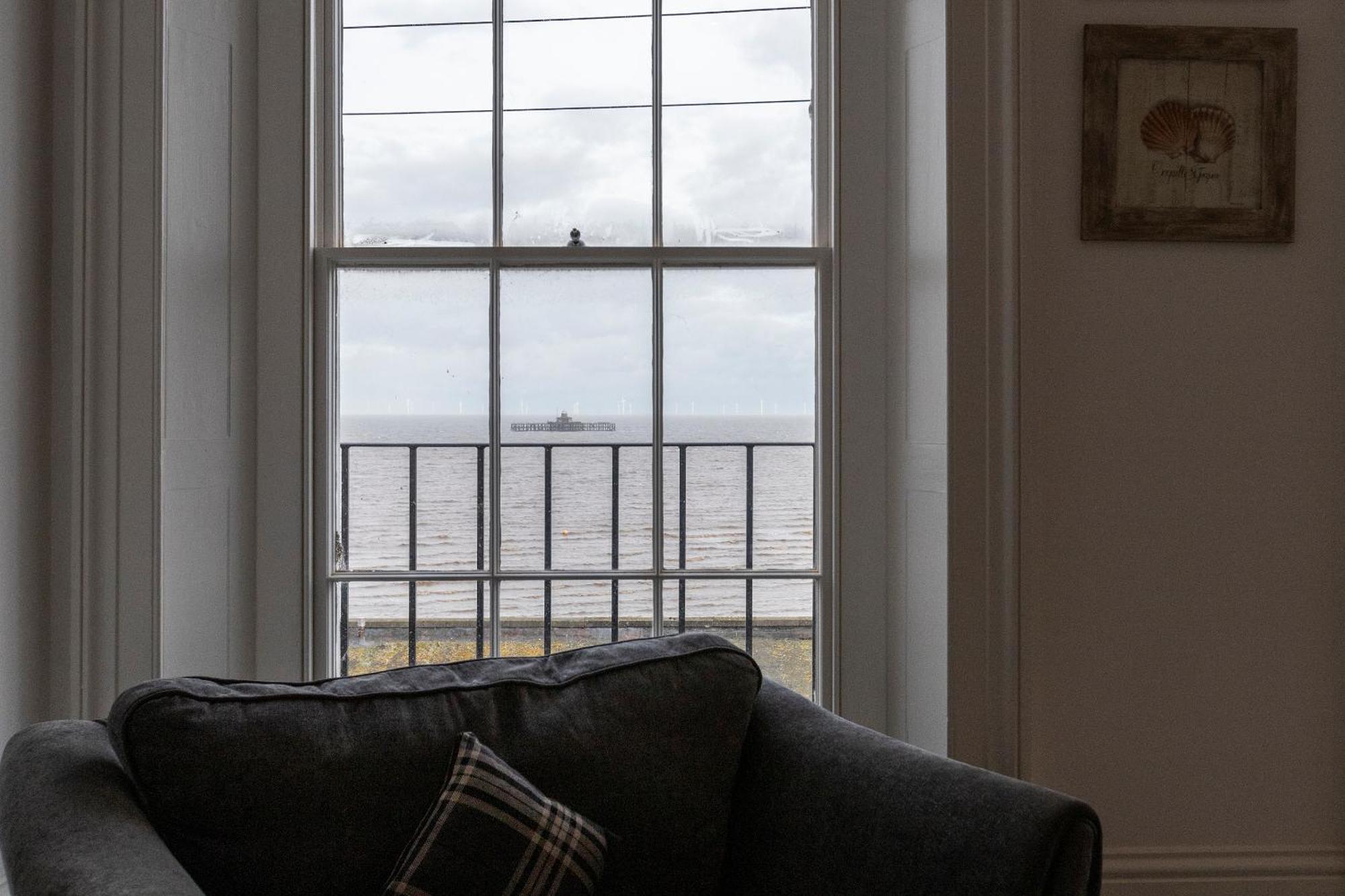 Seaside Serenity: Stylish Sea View Apartments In Herne Bay Exterior foto